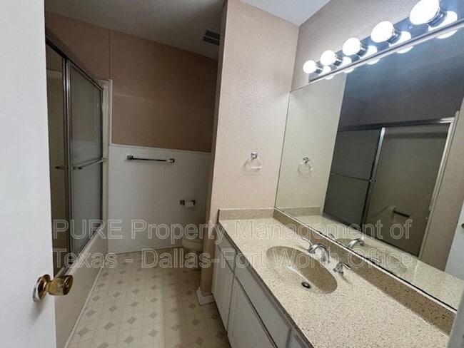 Photo - 6321 Kelly Dr