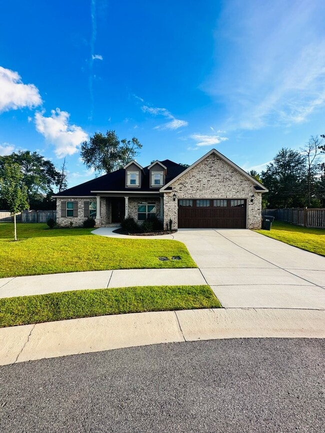 Building Photo - 103 Warkhawk Ct - Stunning Kathleen Rental