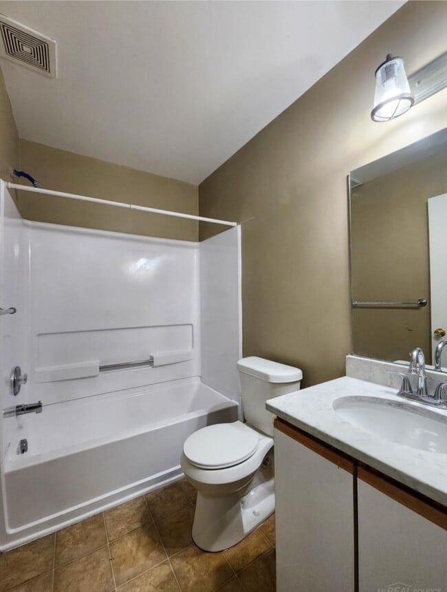 Second Bedroom Bathroom - 15650 Stone Crossing Dr