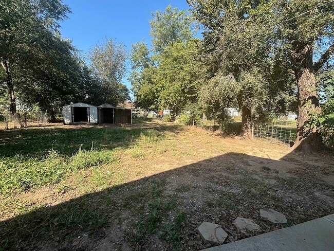 Photo - 730 N 14th St