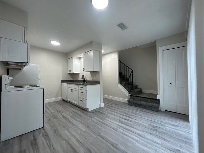 Photo - 1230 S Jackson St Unit 1230 S Jackson St