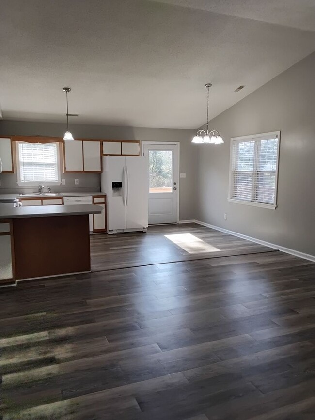 Photo - 422 Holly St