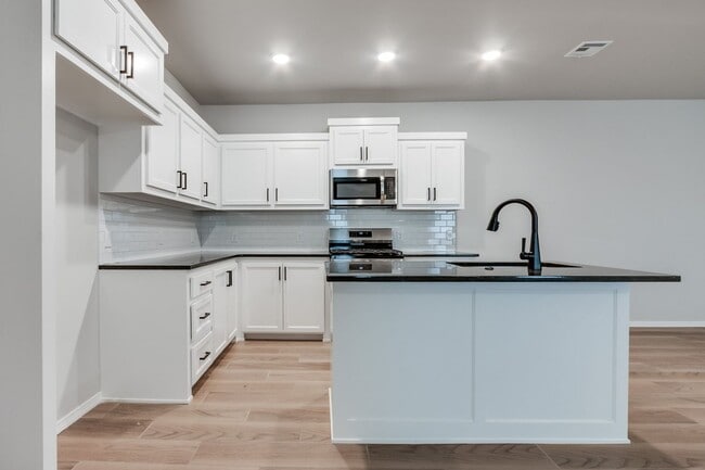 Photo - 5 East Unit 13608 Calli Court