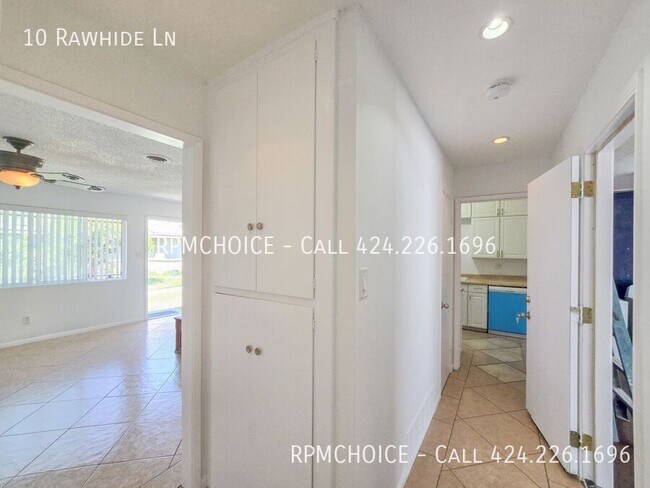 Photo - 10 Rawhide Ln