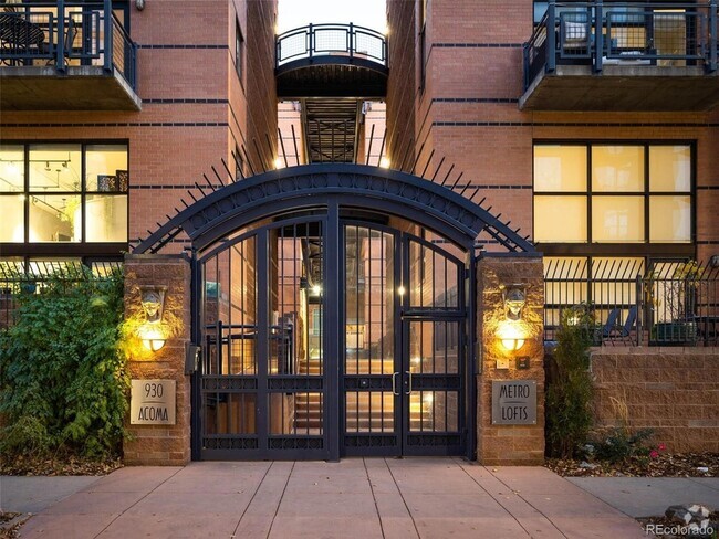 Building Photo - 930 Acoma St Unit 311 Rental