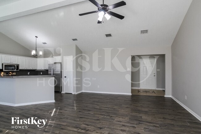 Photo - 16204 N View Ct