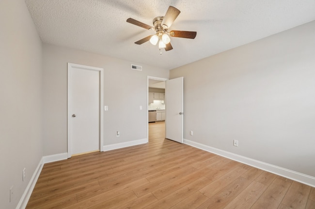 Valley Square Apartments