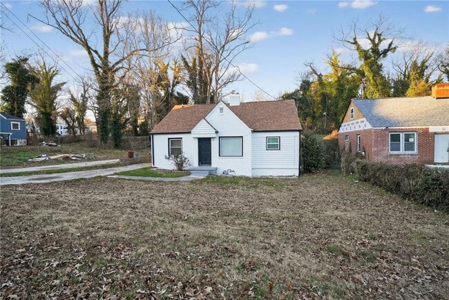 Photo - 1439 Westboro Dr SW