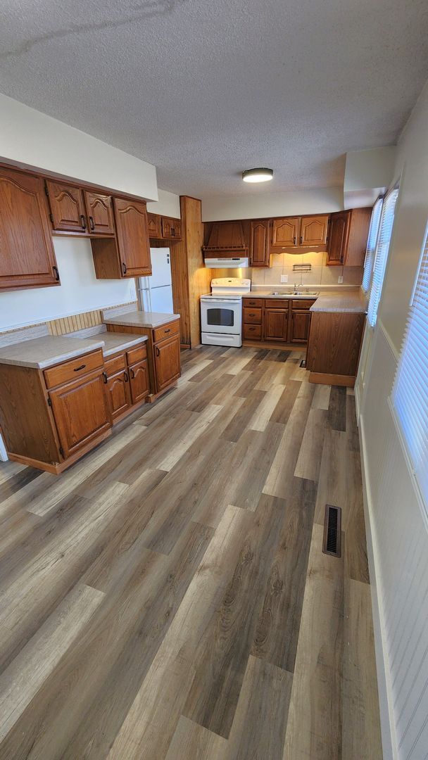 Photo - Updated 3BR SW Rancher with oversized garage priced right!