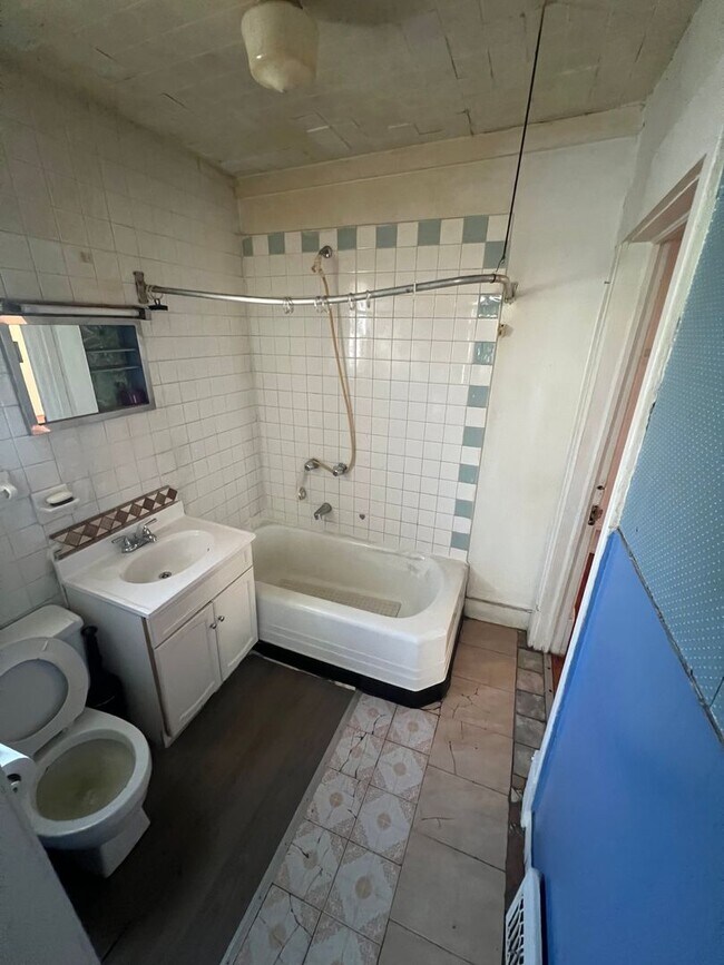 Photo - 848 N 7th St Unit apt 1A