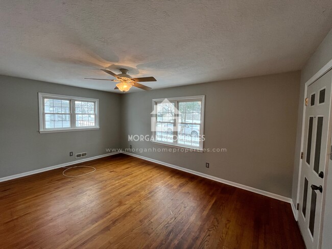 Photo - 192 Ringwood Way Unit .5