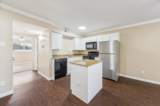 Photo - 300 Pecore St Unit 19