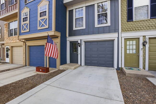Photo - $2,045.95 - 2 Bed, 1.5 Bath Townhome in Centennial with Pool Access