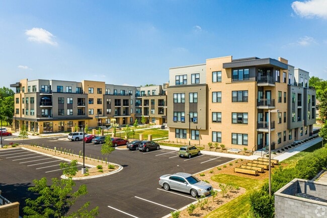 Building Photo - Tailor Place Rental