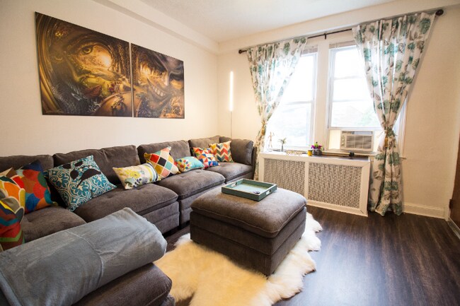 Photo - 2803 Q St SE