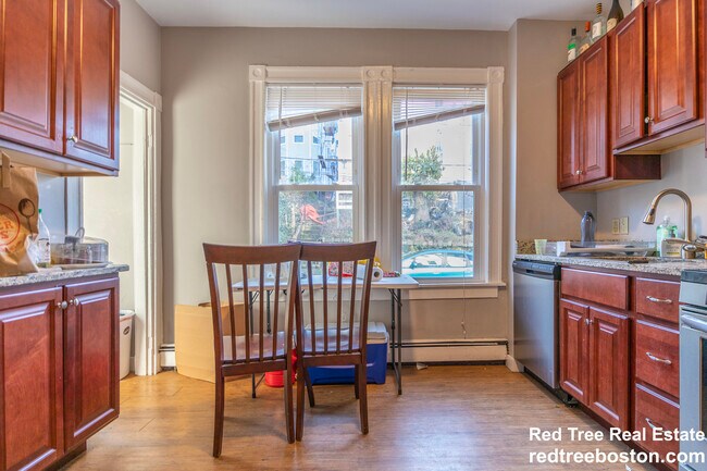 Photo - 17 Sunset St