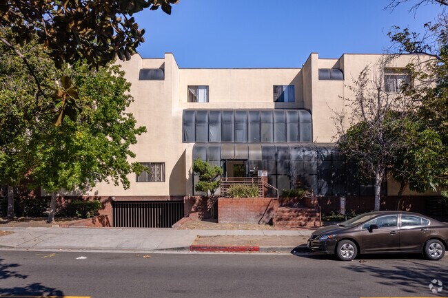 Photo - 620 N Louise St