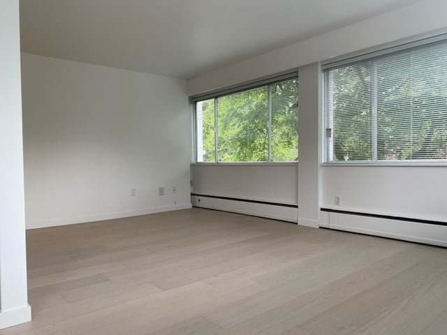 Photo - 1906 Nelson St