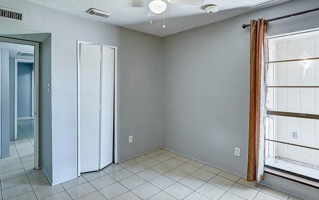 Photo - 17302 S Yorkglen Dr