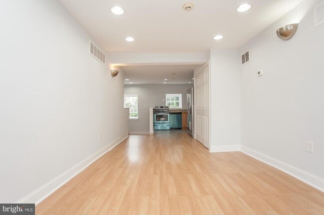 Photo - 4205 Main St Unit Apt. B