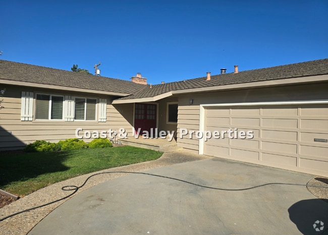 Building Photo - King City home for RENT!!!