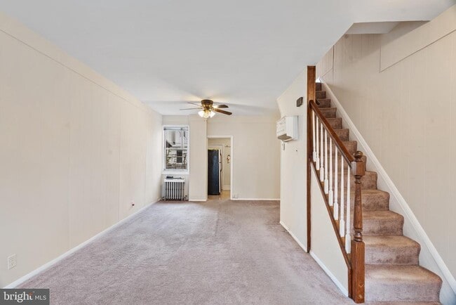 Photo - 3068 Livingston St