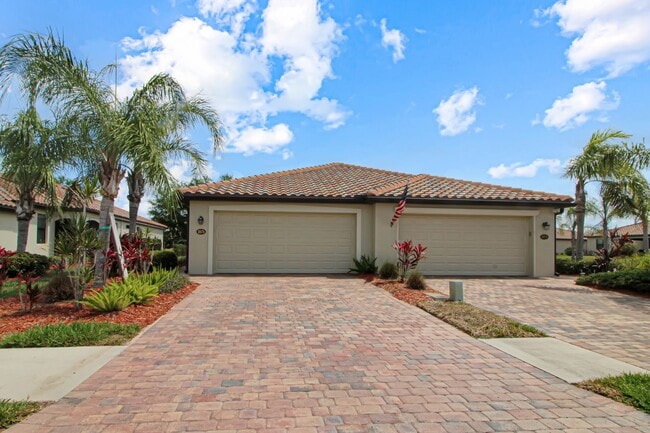 Building Photo - Gran Paradiso Annual Villa for Rent