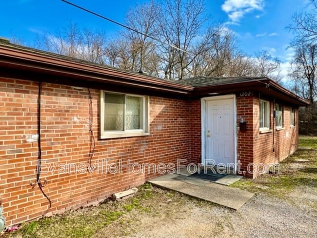 Photo - 1202 S Lombard Ave