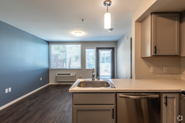 1BR, 1BA