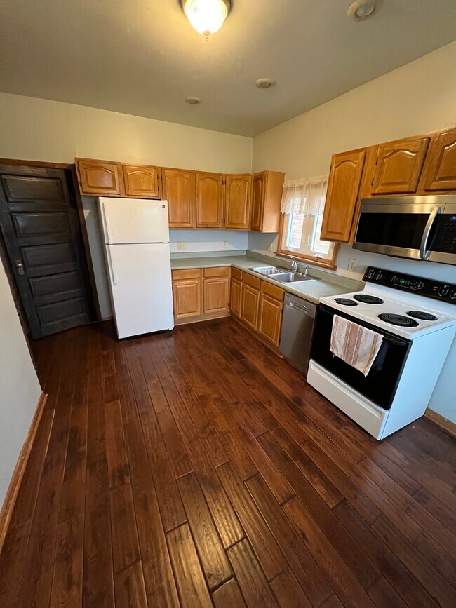 Photo - 271 Dravo Ave