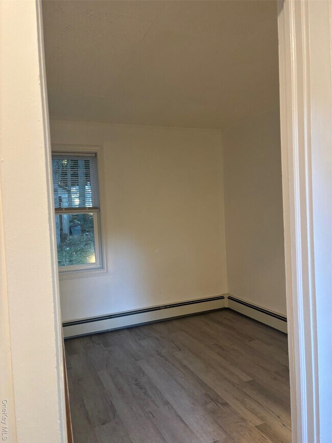 Photo - 180 New York Ave