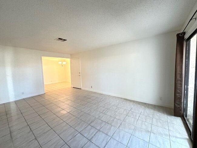 Photo - Beautiful South Shores Gated Community. 1st Floor unit. 2 beds. 2 baths. Unit 1161