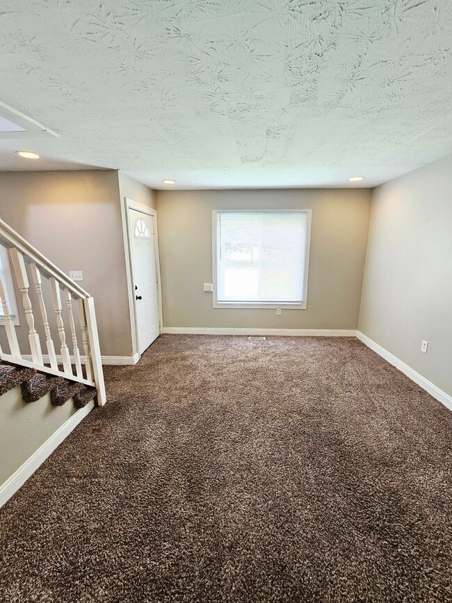 Photo - 1191 Duxberry Ave