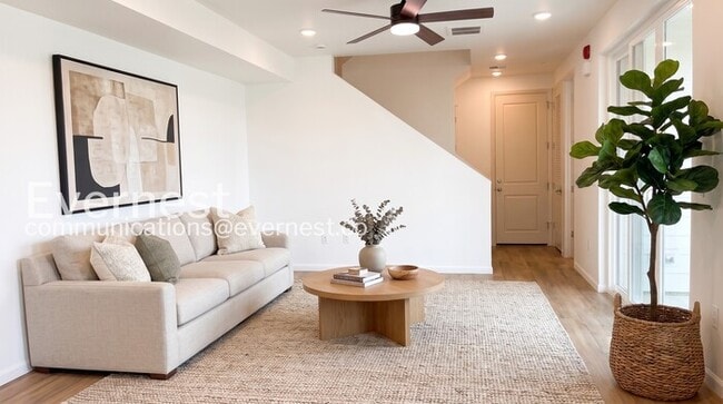 Photo - 1364 Penner Dr