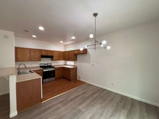 Photo - 1024 Westcreek Ln