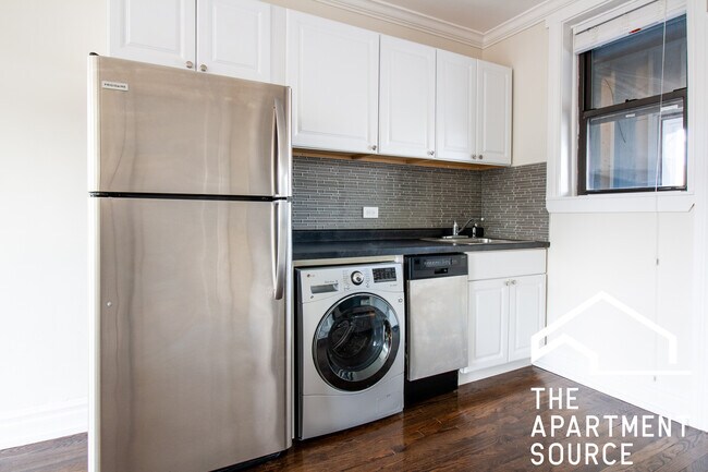 Photo - 1056 W Lill Ave Unit 2A