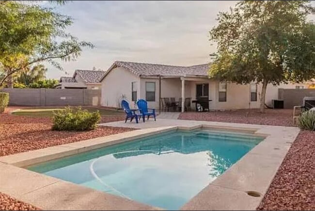 Building Photo - 2821 N 107th Dr