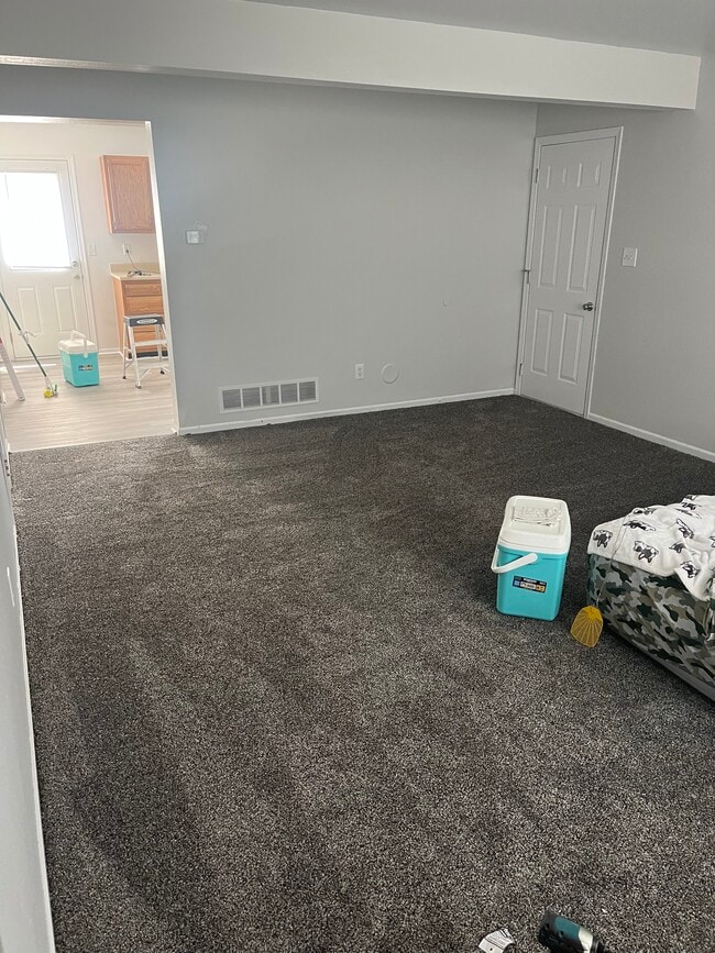 Photo - 400 Morgan Dr