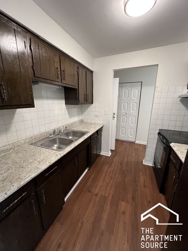 Photo - 2310 N Harlem Ave Unit 705