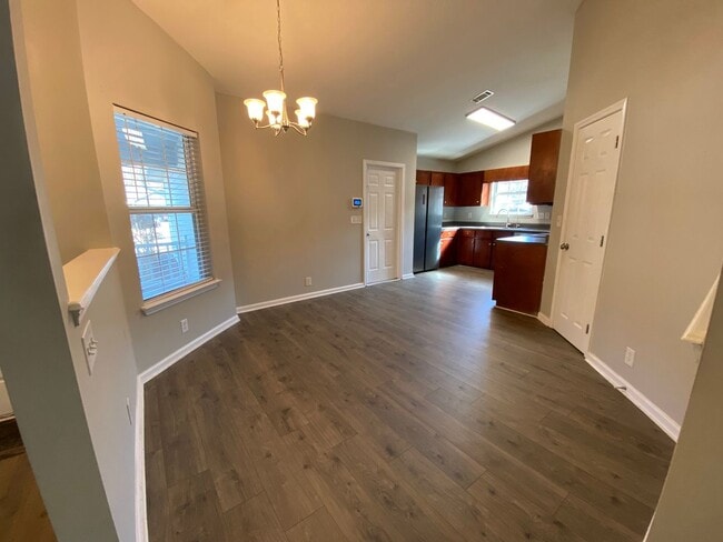 Photo - 118 Hydrangea Rd