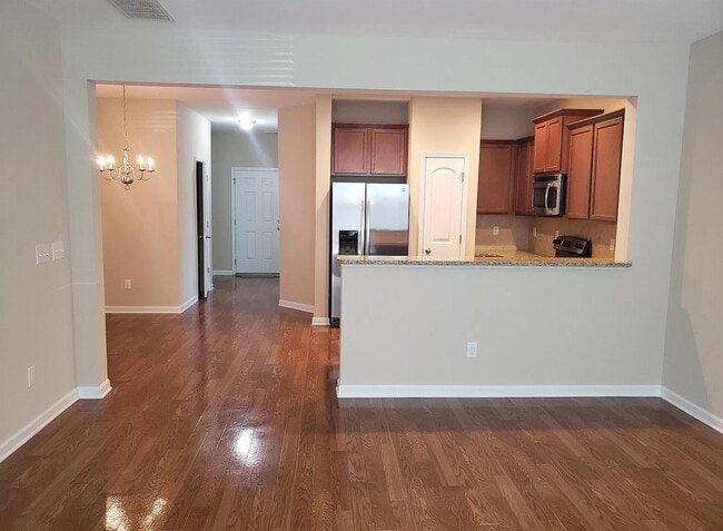 Photo - 4464 Middletown Dr