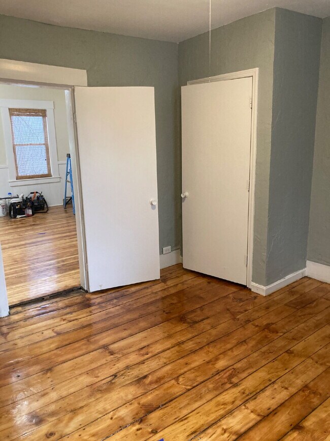 Photo - Recently updated 2nd floor 3-bedroom unit located on a quiet dead-end street!