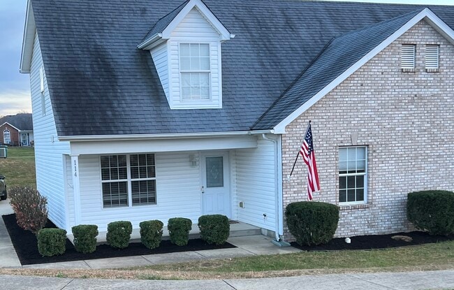 Building Photo - 114 Cortland Ct Unit 114 Cortland Ct