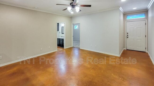 Photo - 3200 Airborne Ave