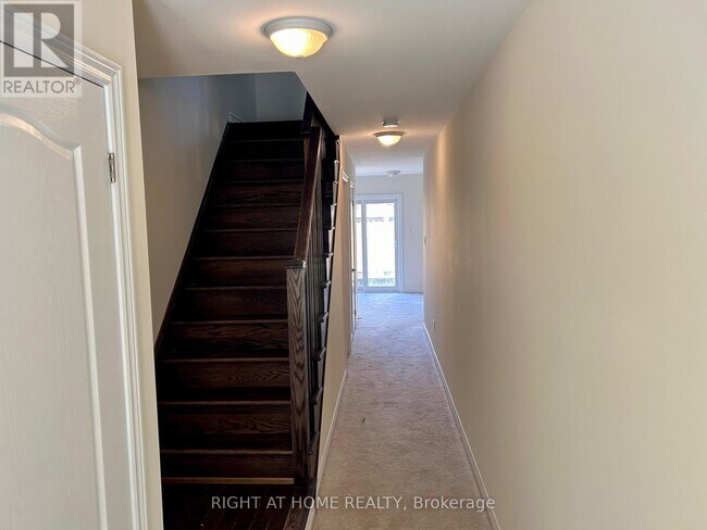 Photo - 71 City Park Cir