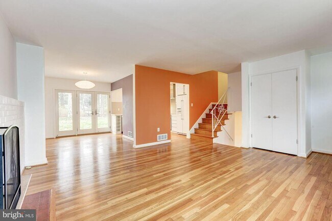 Photo - 9718 Holmhurst Rd