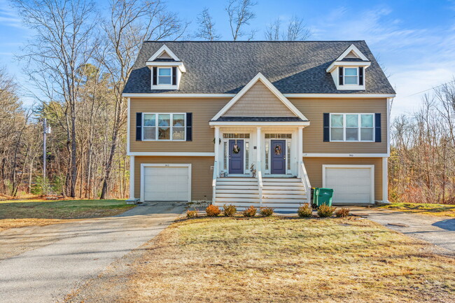 Photo - 302 Main St Townhome