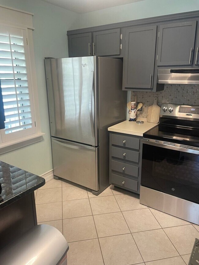 Photo - 2 /Br- 2 bath + den