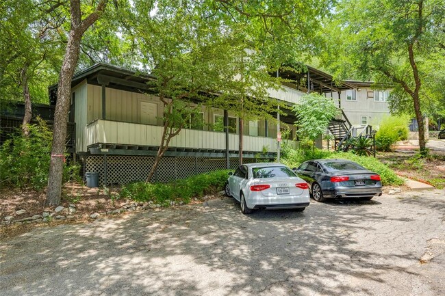 Photo - 1509 Shoal Creek Blvd Townhome