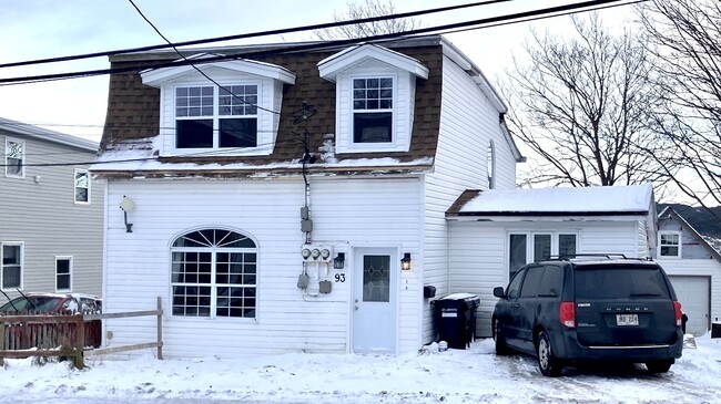 Building Photo - 93 St Clare Ave